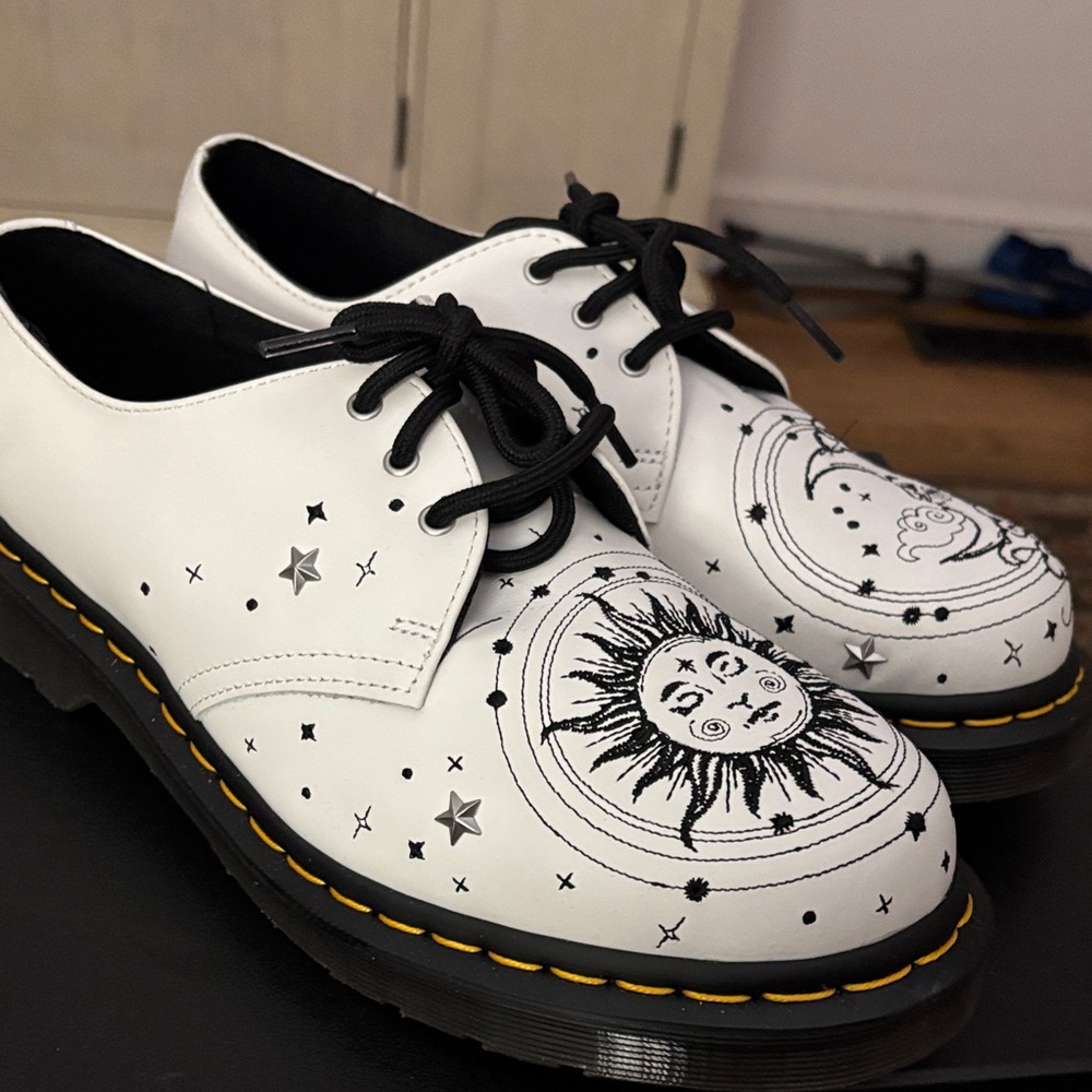 Dr. Martens White Cosmic Design Shoes - Picture 5 of 5